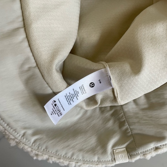 Lululemon Textured Fleece Bucket Hat - Picture 3 of 5